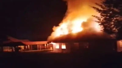 Sejumlah Kantor Pemerintah di Puncak Papua Dibakar