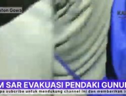 TIM SAR Evakuasi Delapan Pendaki Gunung Bawakaraeng