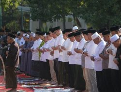 Kemarau dan Krisis Air, Munafri Bersama Warga Makassar Salat Istisqa Memohon Hujan