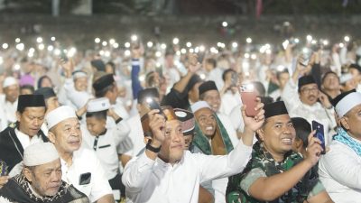 Ribuan Warga Semarakan Maulid Nabi Muhammad SAW Yang Digelar Pemkab Jeneponto